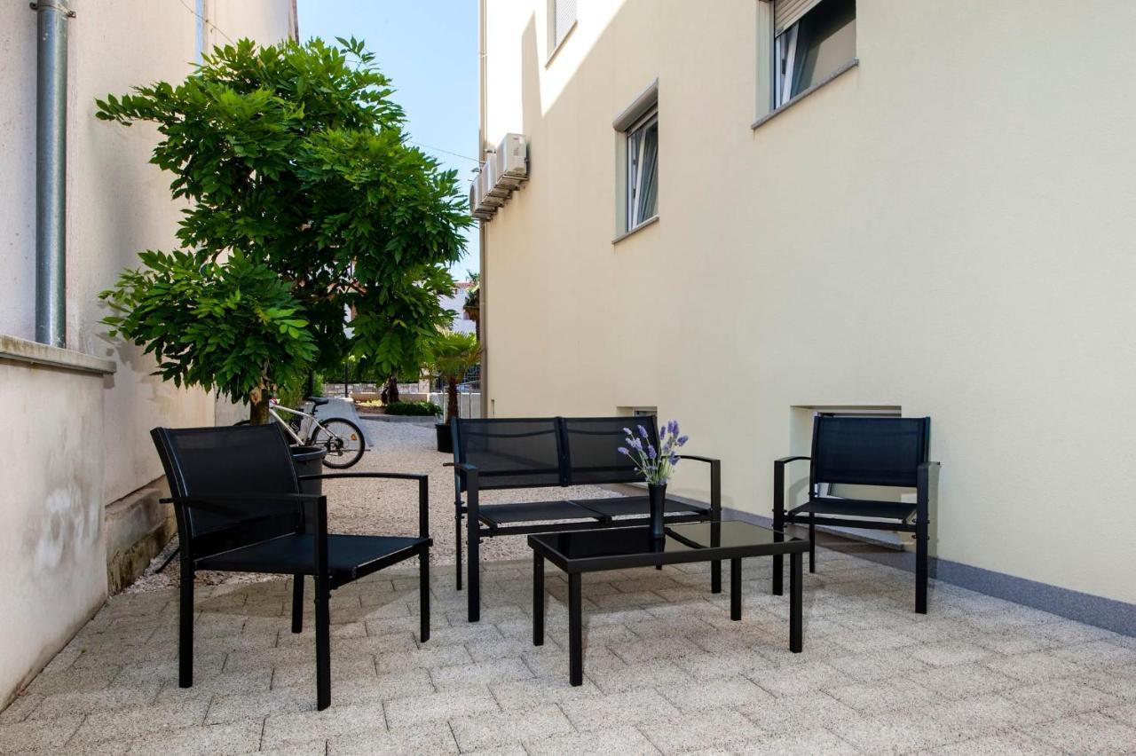 Apartments Anamar Rovinj Exterior photo